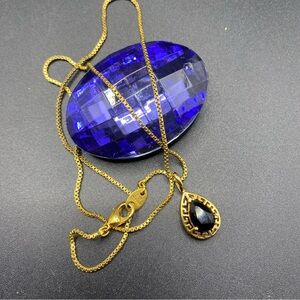 AVON Nina Ricci Gold & Black Faux Onyx Stone Necklace "Key of Life" Design